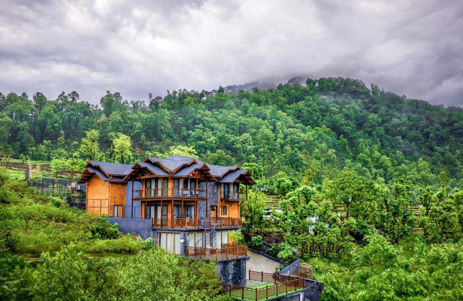 AMA STAYS AND TRAILS KASHI HOUSE RISHIKESH